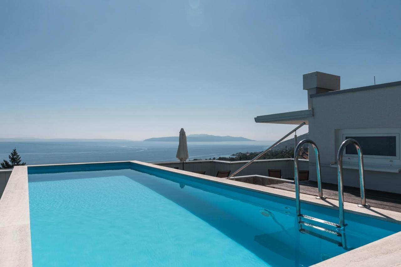 Apartment Mara Opatija With Rooftop Swimming Pool Ičići 外观 照片