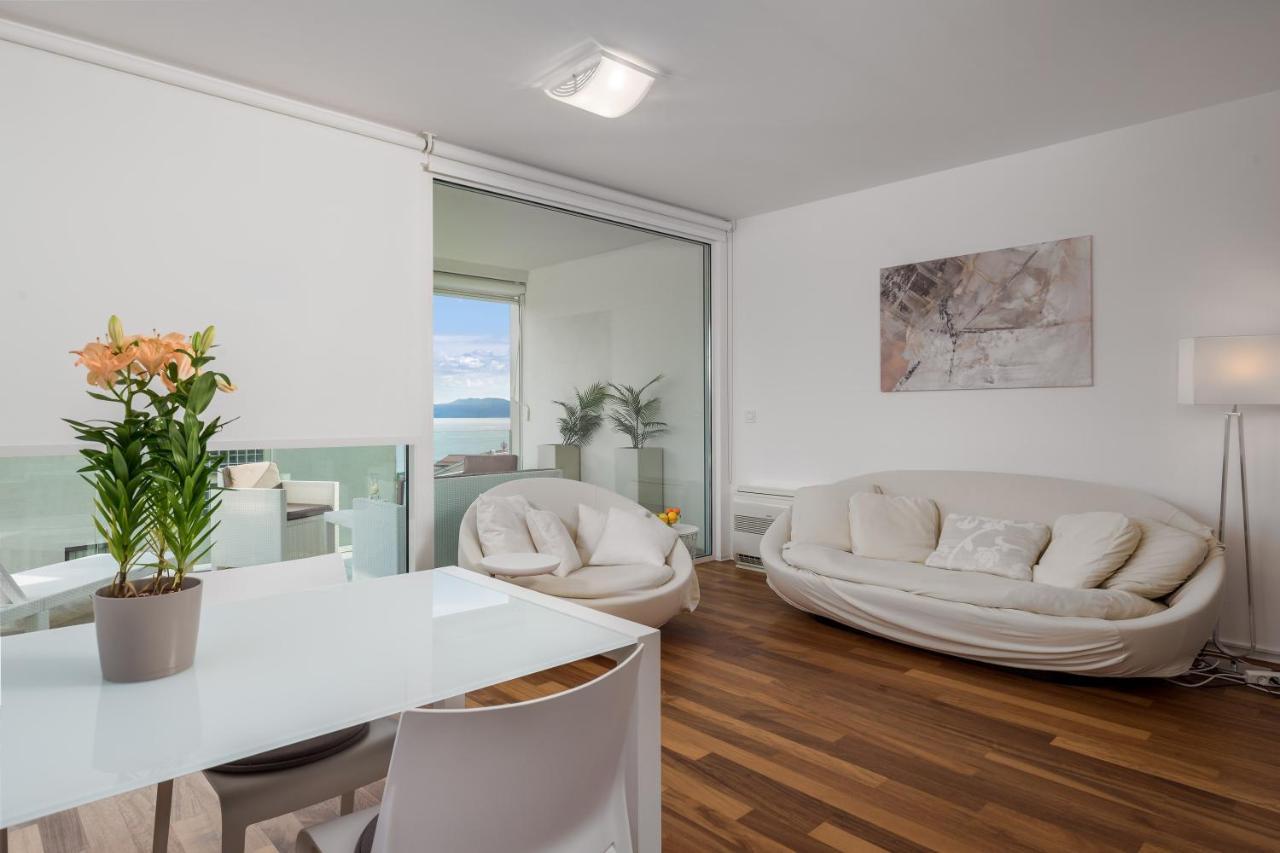 Apartment Mara Opatija With Rooftop Swimming Pool Ičići 外观 照片